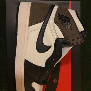 Air Jordan Retro 1